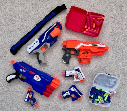 Pistole nerf blastery, set,