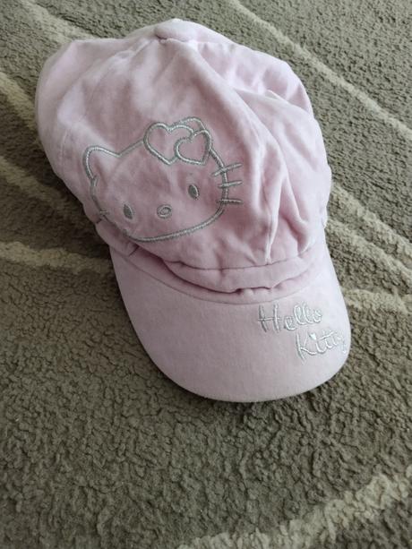 Čepice hello kitty a jiné, 116