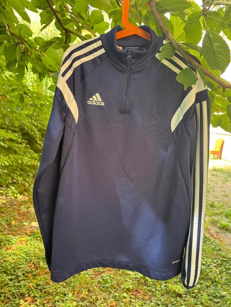 Mikča, adidas,152