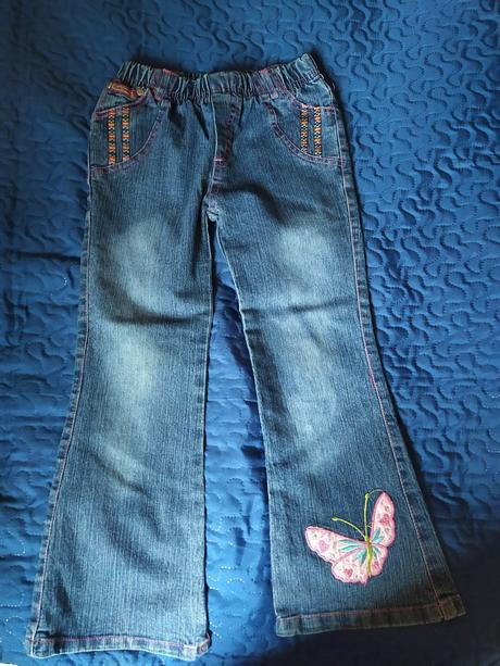 Džíny, 128