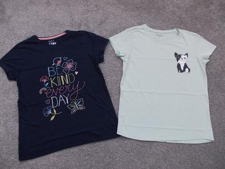 2x tričko s kr. rukávem, vel.152, reserved,152