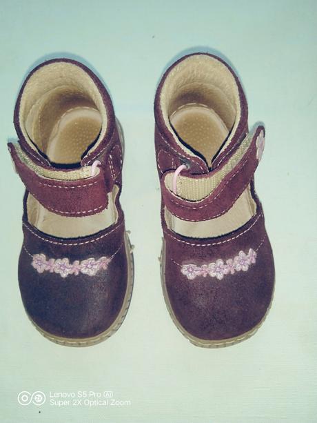 Dívčí boty, 22