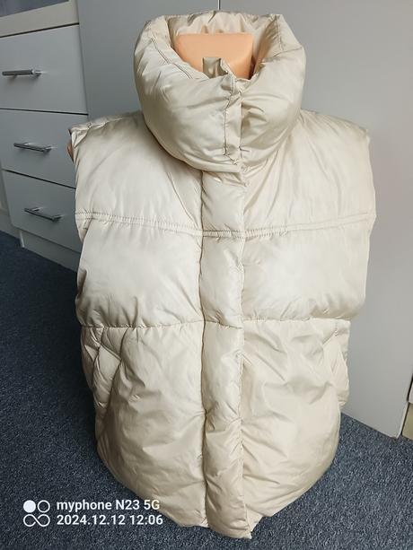 Vesta zn."reserved" vel."m", reserved,m