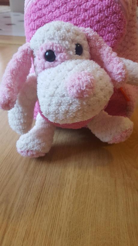 Batoh + kufřík + plyšák v jednom,