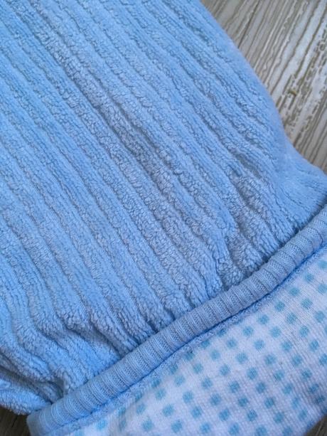 Teplé tepláčky, 74