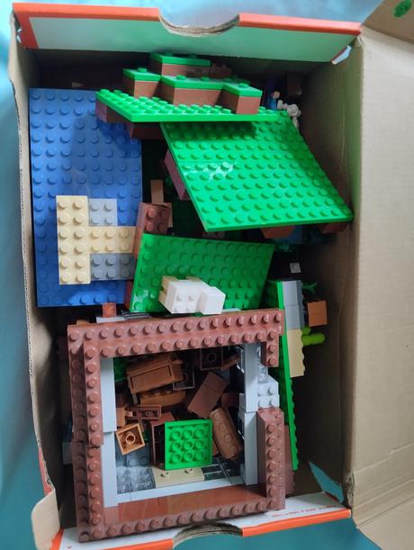 Lego minecraft č.21115, 