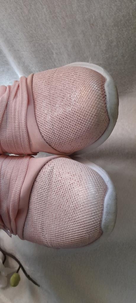 Meruňkové třpytivé tenisky, 40