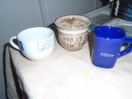 Hrnek malý pro radost pro ty co mají všechno,