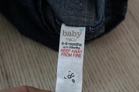 Kraťasy s laclem vel. 6 - 9 m, m&co,74