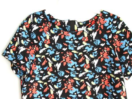 W371 halenka vel. 10-11 let, marks & spencer,146