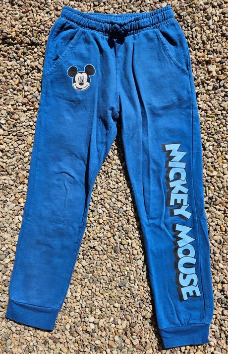 L310	chlapecké tepláky mickey vel. 128, disney,128