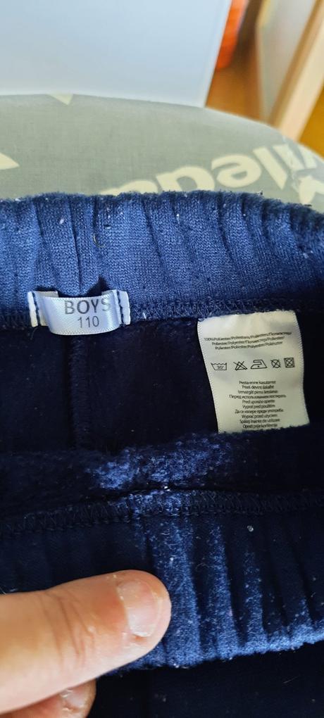 Chlapecké tepláky vel. 110., 110