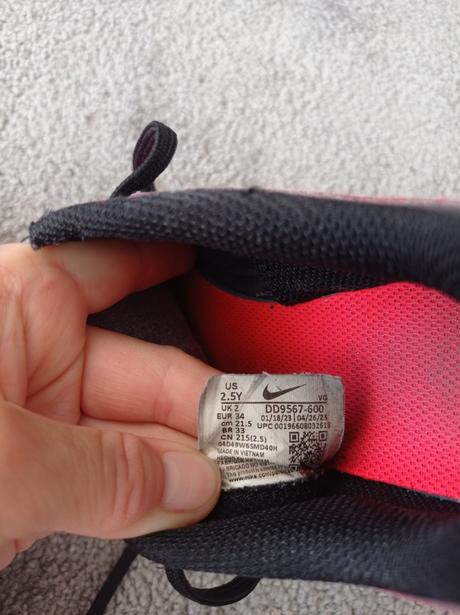 Turfy, nike,34