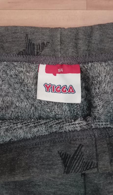 Teplé legíny, yigga,164