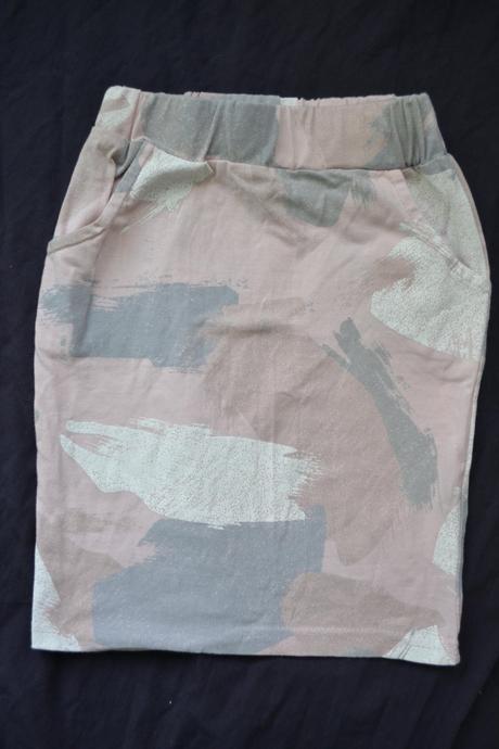 Pružná dívčí bavlněná sukně v.104-110, 110