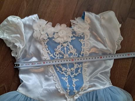 Kostým princezny s kabatkem 6-10let, 