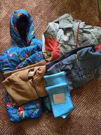 2x zimní bunda a 2x mikina, 104–116