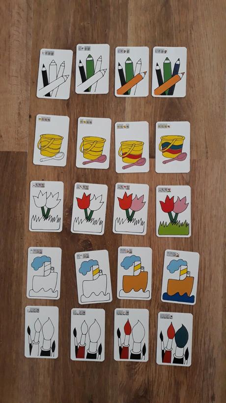 Výuková karetní hra.,