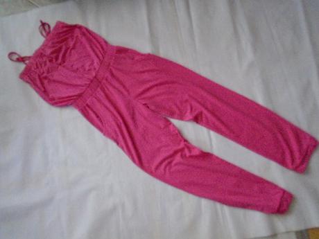 Overal vel 134/140, kik,134