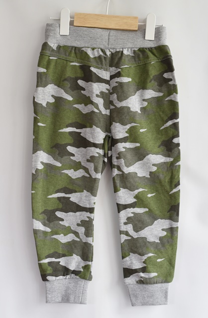 Tepláky vel. 2 - 3 roky, f&f,98