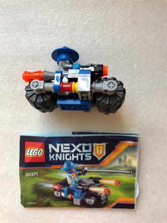 Lego nexo knights 30371 rychlá motorka,
