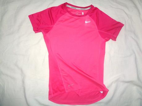 Luxusní růžové funkční tričko nike - dri-fit, nike,152