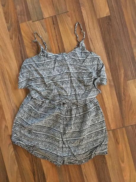 Vzor letní overal s volánem, vel m/l, ocean club, s