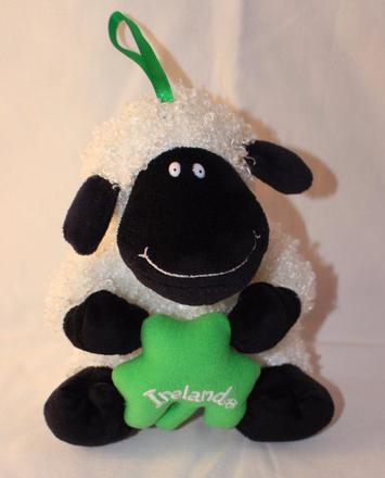 Ae56. plyšová ovečka,