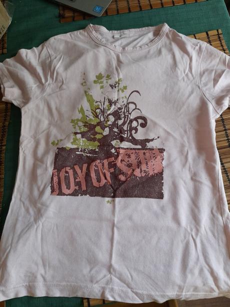 Bílé tričko nošené dcerkou 128, 128