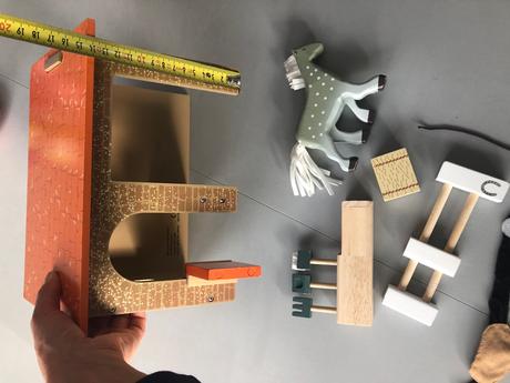 Dřevěná stáj kůň 11 dílná sada péče o koně dostihy, 