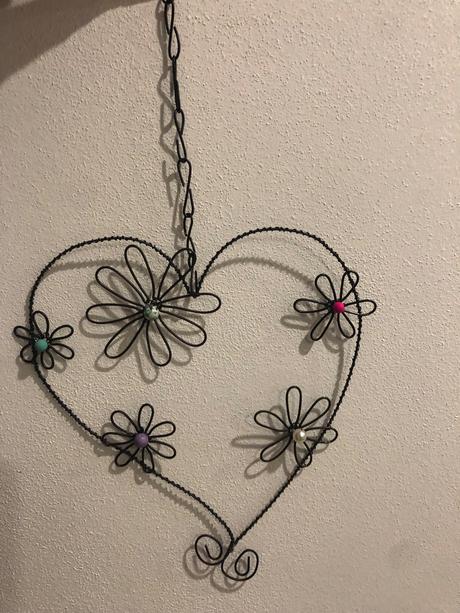 Drátěné srdíčko s kytičky, 