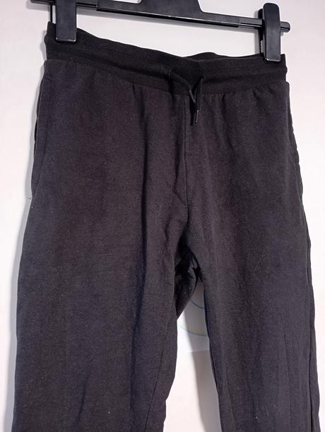 Klasické černé tepláky, pepco,152