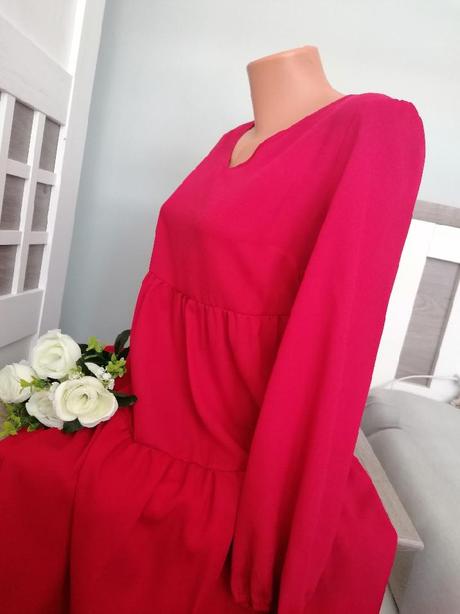 Šaty s kanýrky, 36