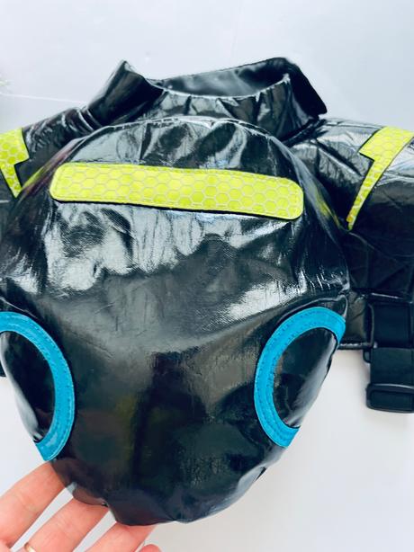 St1/ kostym - v.5/6 let, 