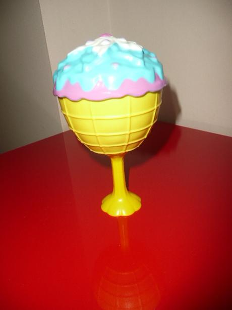 Panenka cupcake zmrzlina vonící,