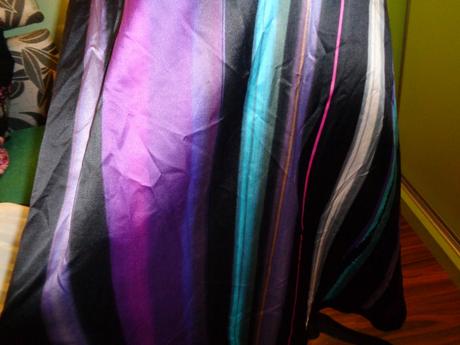 Krásné společenské duhové šaty star, 44