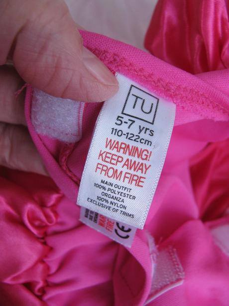 Karneval-růžové šaty a čepec pro princeznu, 