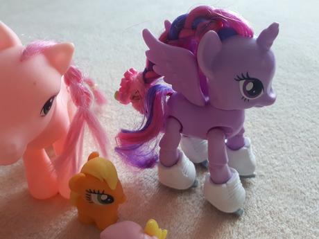 My little pony s bruslemi a jiní poníci,