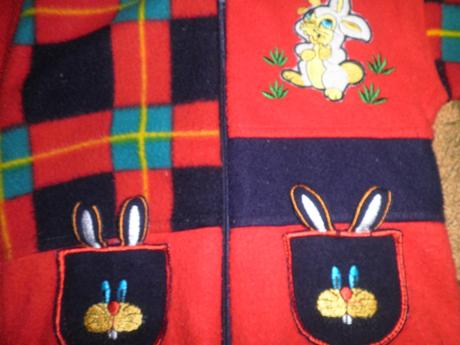 Flísový komplet se zajíčky, 86