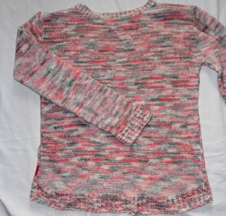 O57. ažurový svetřík 12-13 let, 158