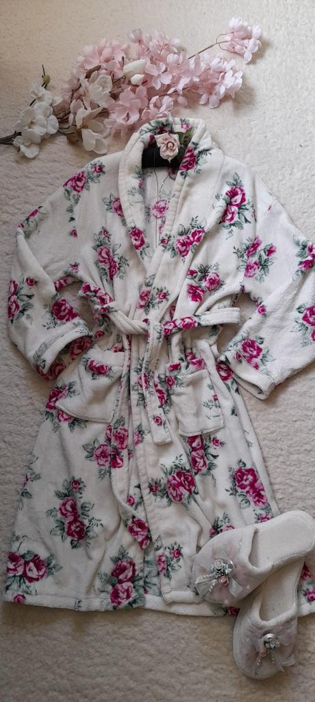 Květovaný dlouhý župan secret, primark