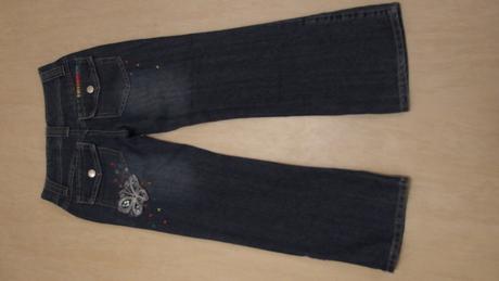 Rifle butterfly girl, 122