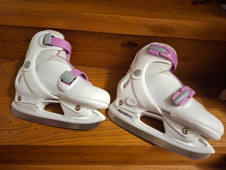 Lední brusle dívčí vel. 32-35 nastavitelná, 32