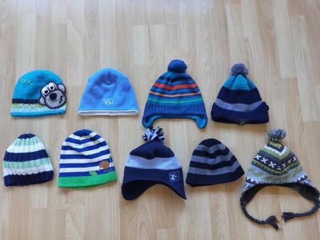 Čepice a rukavice, cca 3-6 let, obvod hlavy 52-54, 110