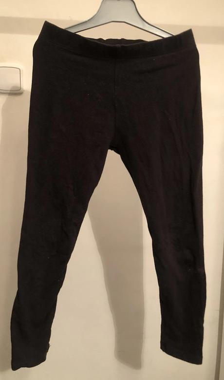 Černé nextové legíny, 122