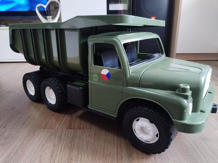 Armádní tatra 73 cm,