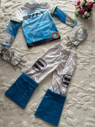 An26/ kostým disney - v.5/6 let, 