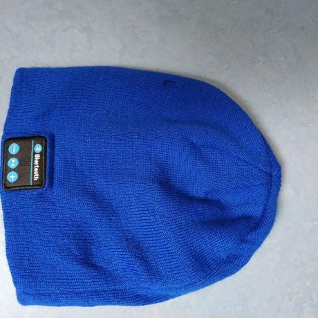 Čepice s bluetooth, 