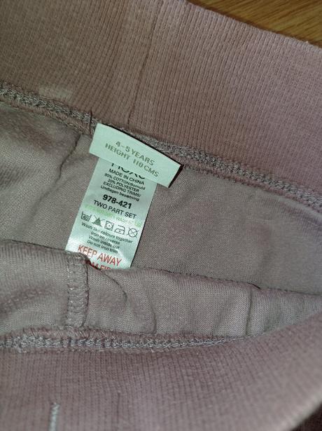 3x sametové tepláky 4-5 let, 104–116