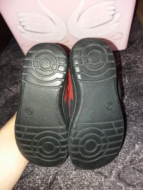 Bačkůrky s autem, 25